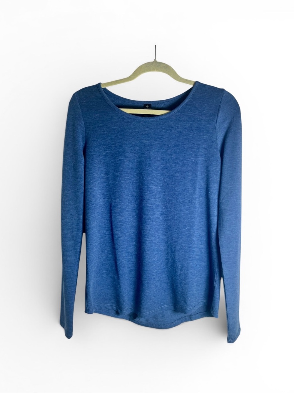 Yogalicious Blue Long-Sleeve Scoop Neck Sport Top, Cut Out Back Design, Yoga